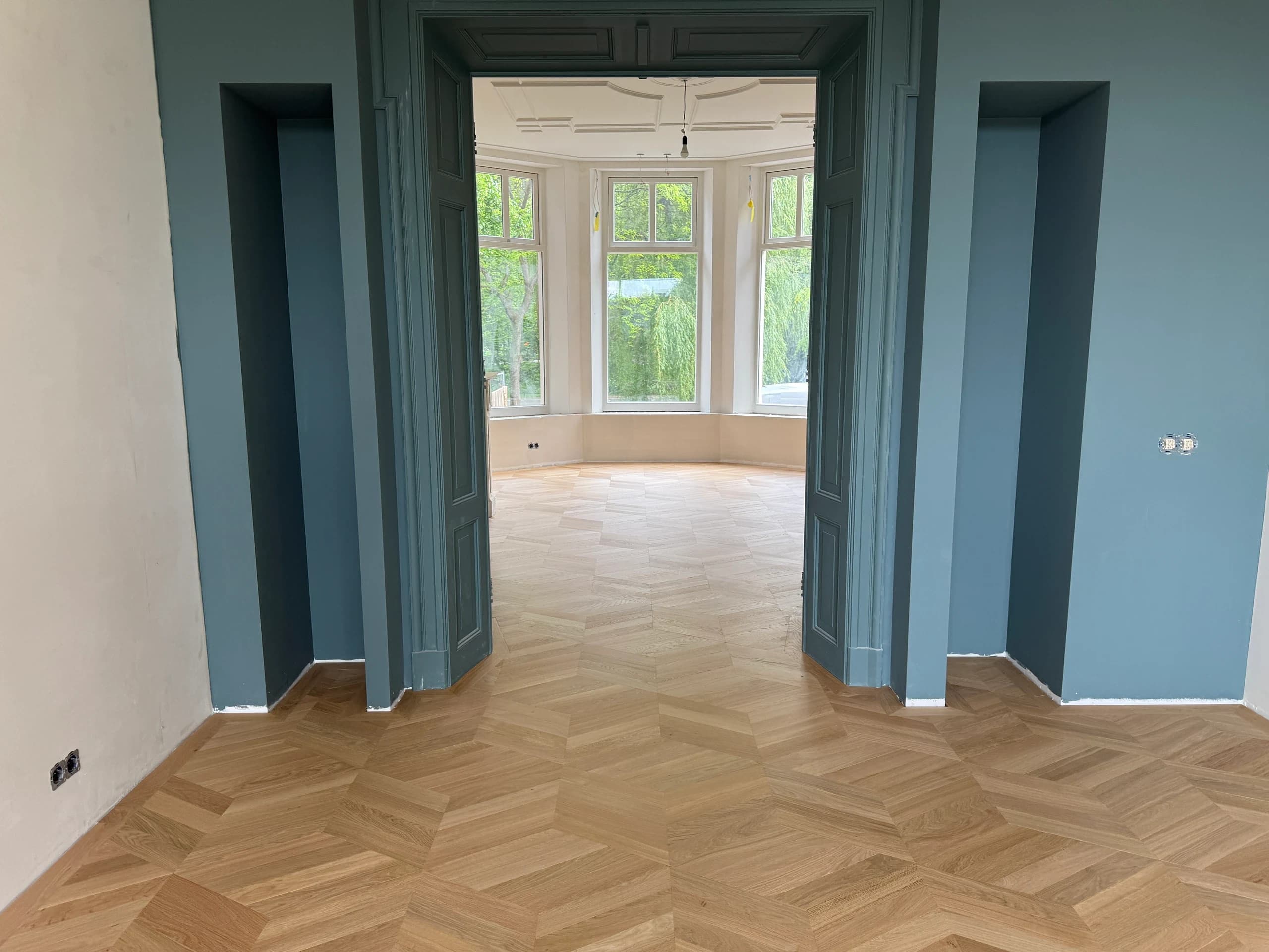 Eiken kubuspatroon en suite richting de erker, Utrecht