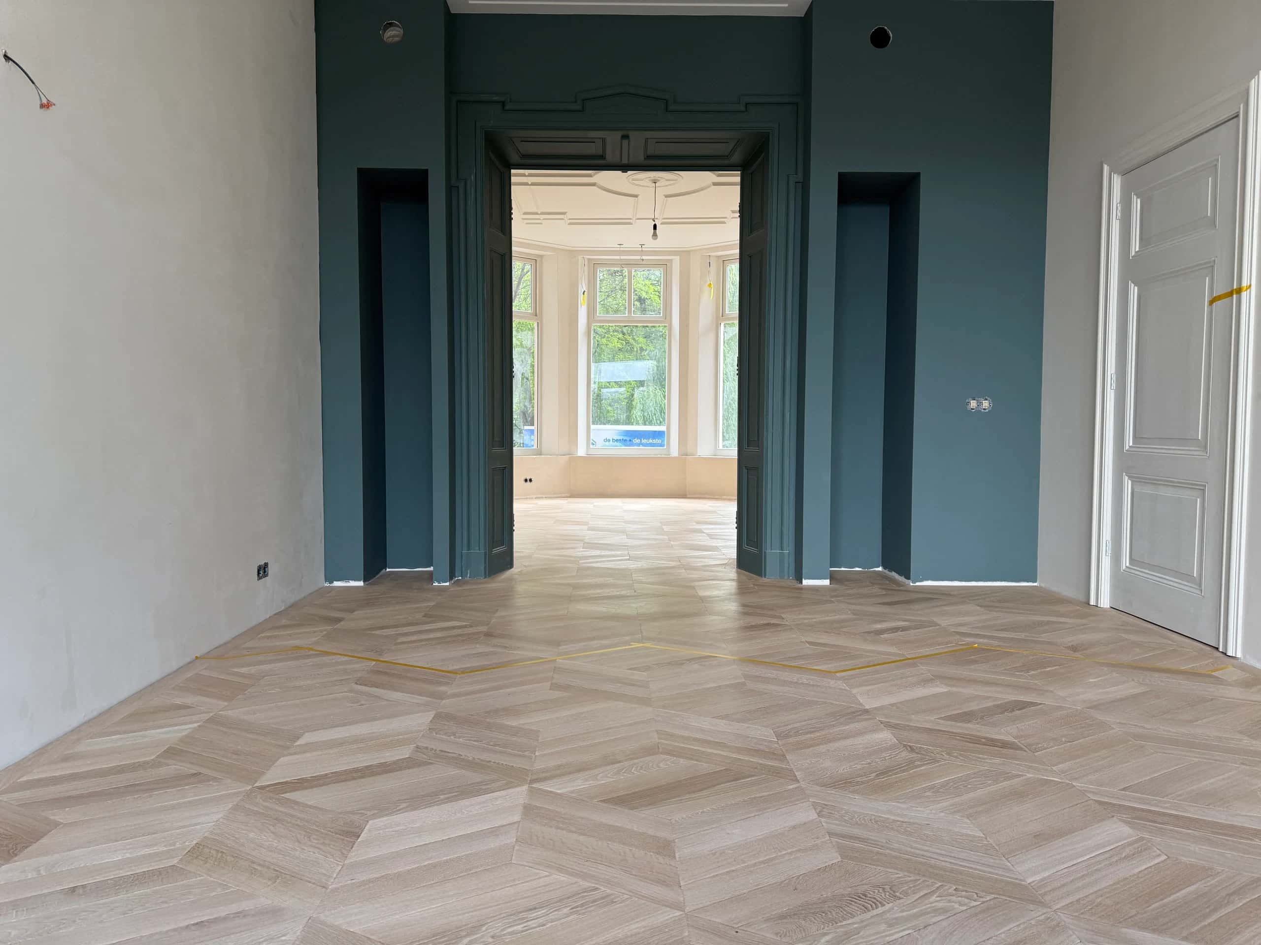 Eiken patroonvloer in een kubuspatroon in een statig herenhuis, Utrecht
