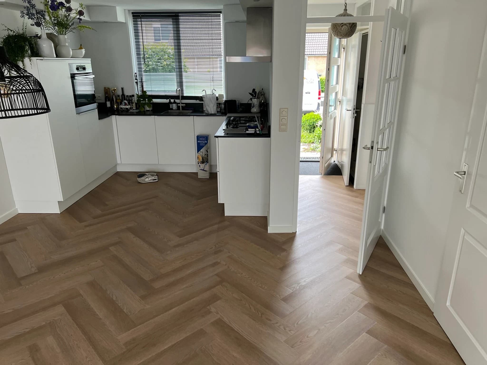PVC-visgraat doorlopend in de keuken, Vianen